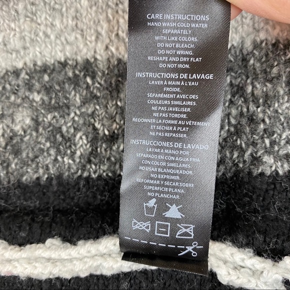 Buffalo David Bitton Greyson Sweater w/ side bow 🟡 - Picture 13 of 13